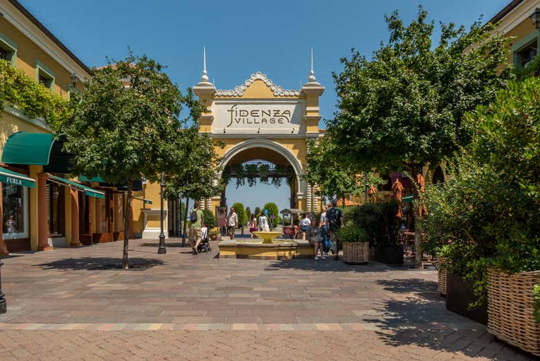 The entrance to Fidenza Village